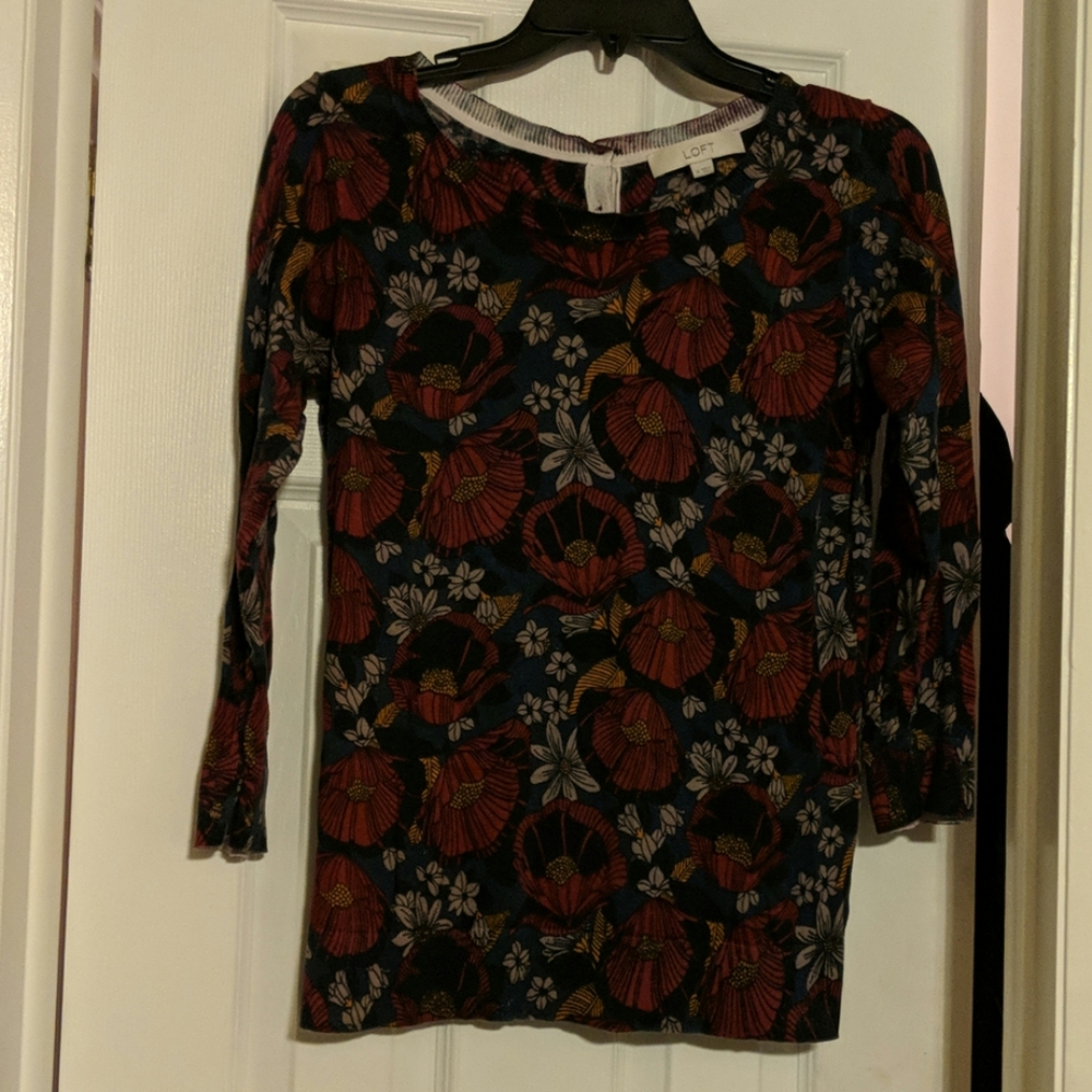 Beautiful multi colored sweater, gently used